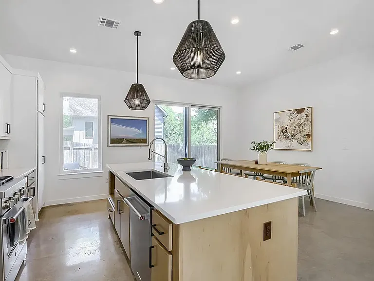 4804 Ribbecke Ave — Photo 8