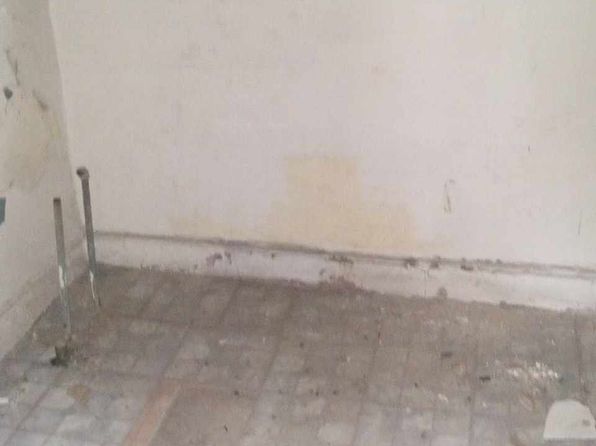 detroit-michigan-245793111 picture