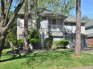 1227 Mabry Mill Rd, Houston, TX 77062