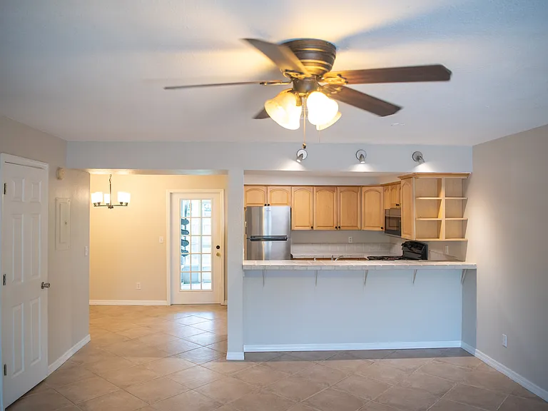 1594 Chateaux De Ville Ct — Photo 5