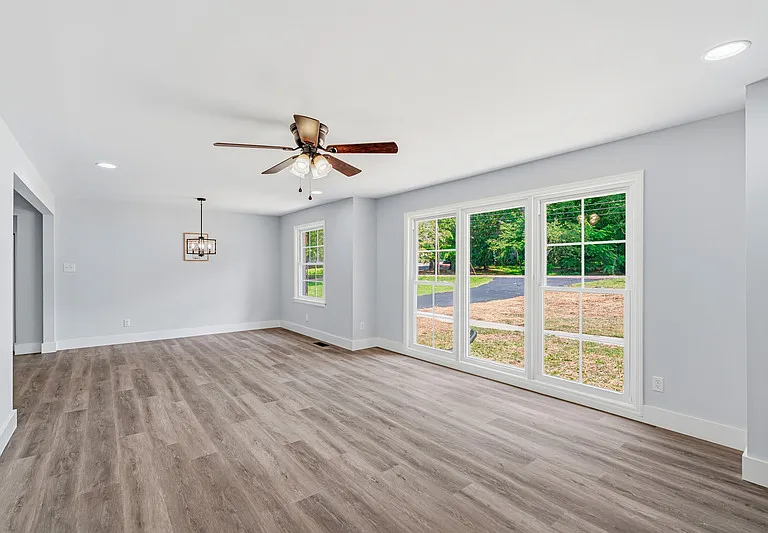 6821 Westland Dr — Photo 25
