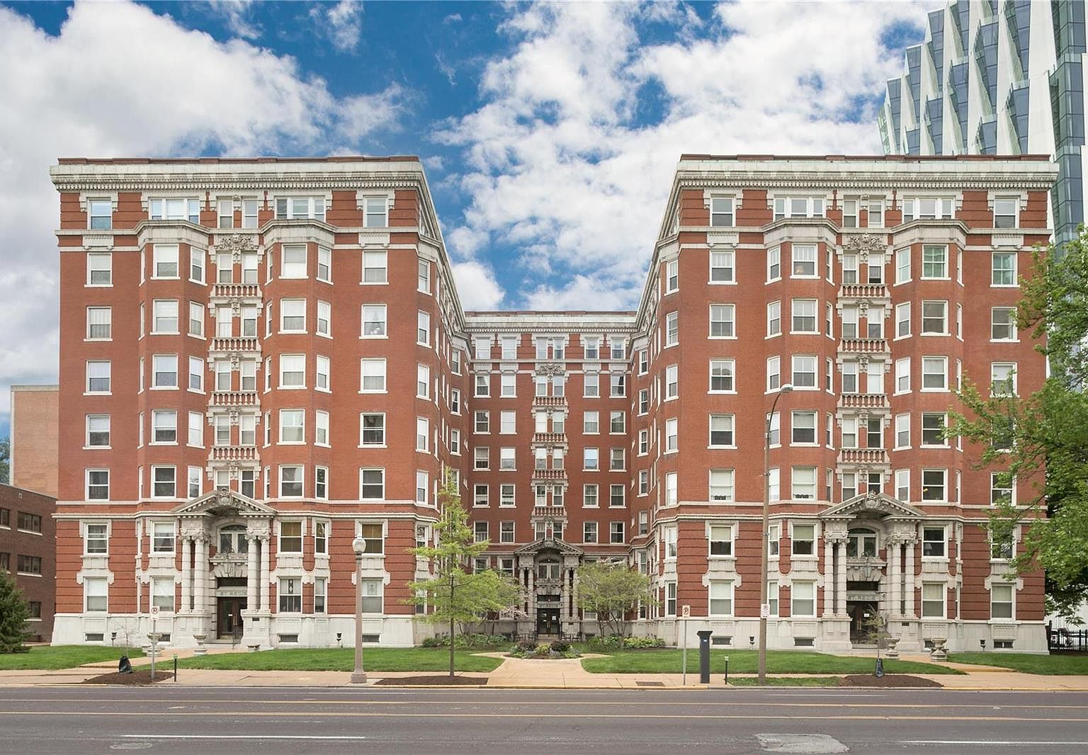 4954 Lindell Blvd APT 3W, Saint Louis, MO 63108 Zillow
