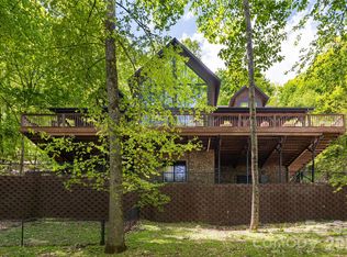14 Walnut Dr, Mills River, NC 28759