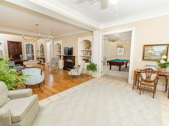 5th image of 1112 Nottingham Rd