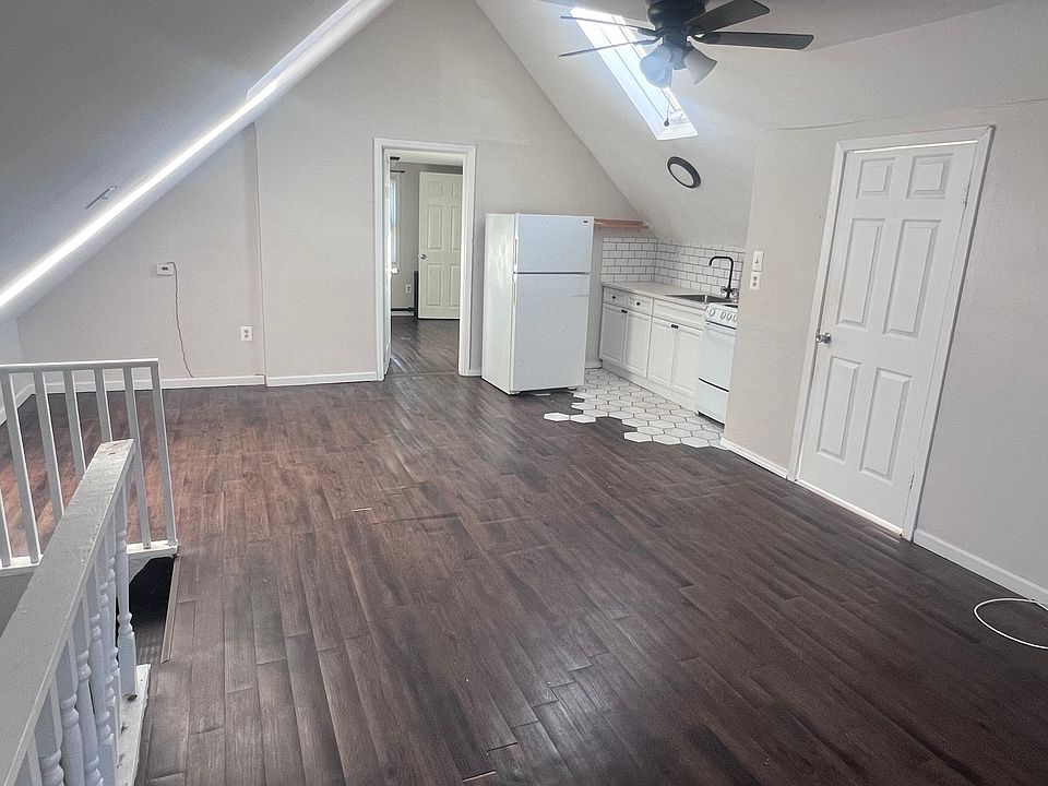 Living room / kitchen