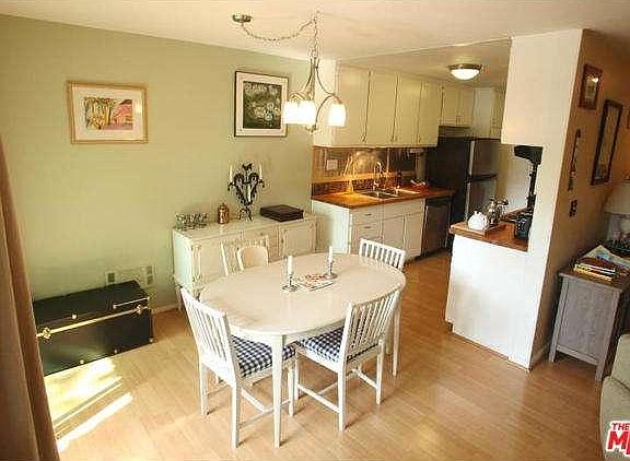 5th image of 5900 Canterbury Dr APT B115
