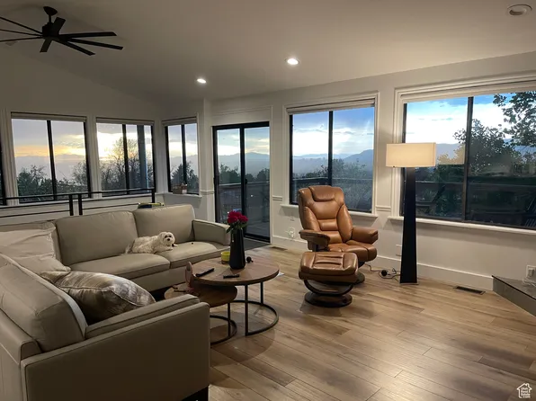 3599 E Oakview Dr, Salt Lake City, UT 84124