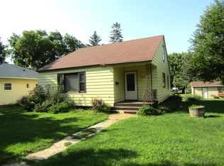 131 E Rooney Ave, Appleton, MN 56208