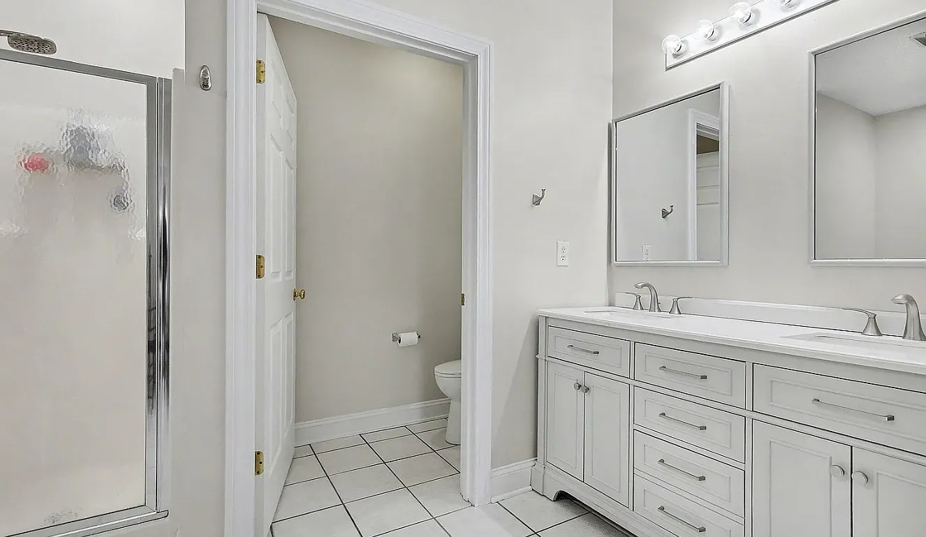 3 bed, 1365 sqft, $2,100 — Photo 1