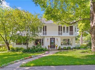 1241 W 69th St, Kansas City, MO 64113