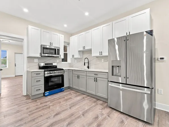910 Pearl St, Camden, NJ 08102