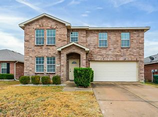 6205 English Saddle Ln, Denton, TX 76210