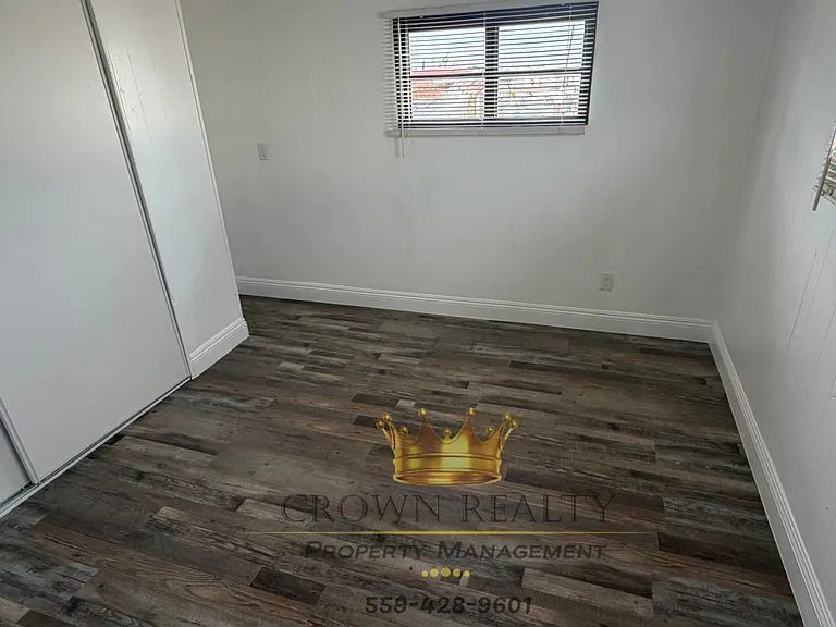 955 S K St — Photo 4