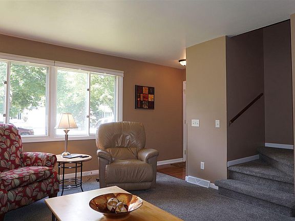 3rd image of 3810 Sunbrook Rd #3810