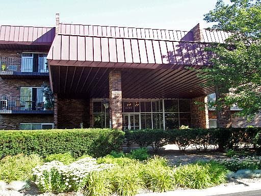 1st image of 1049 Ogden Ave #111