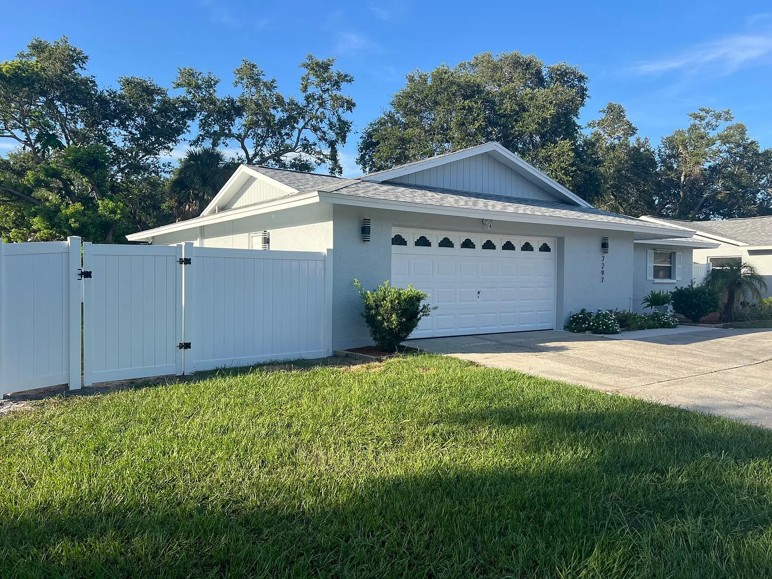 3 bed, 1243 sqft, $3,300 — Photo 4