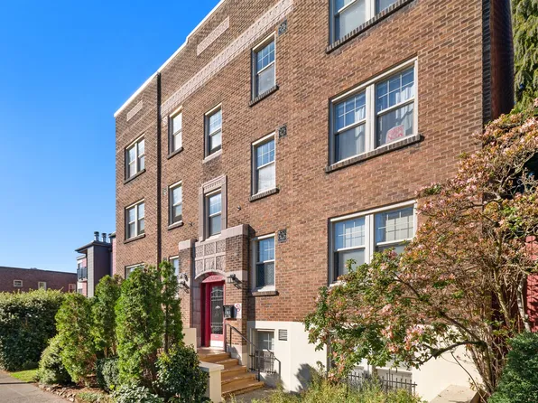 Naomi & Charmaine, 625 4th Ave W APT 204, Seattle, WA 98119