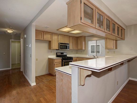 3rd image of 9246 Delair Way