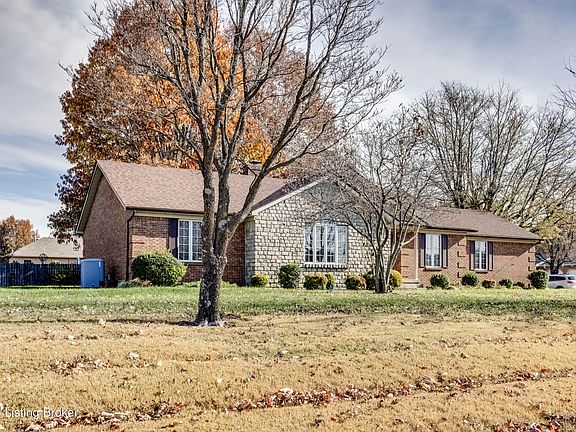 5th image of 101 Highland Dr
