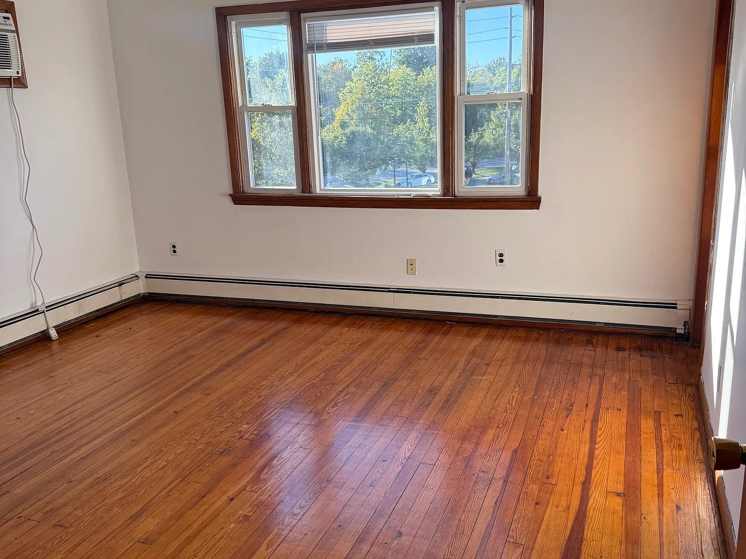 3 bed, $2,900 — Photo 3
