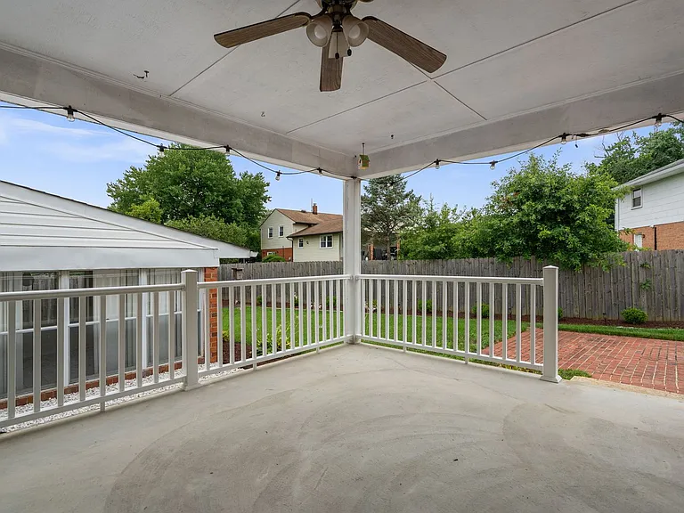 2521 Shanandale Dr — Photo 45