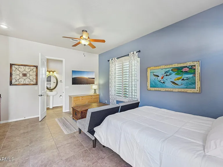 351 N Cloverfield Cir — Photo 44