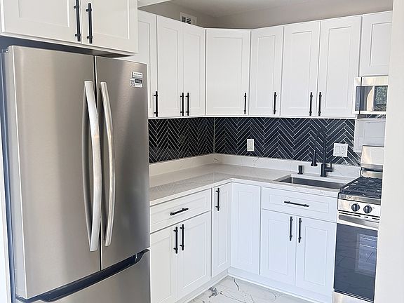 3rd image of 1836 Metzerott Rd APT 716