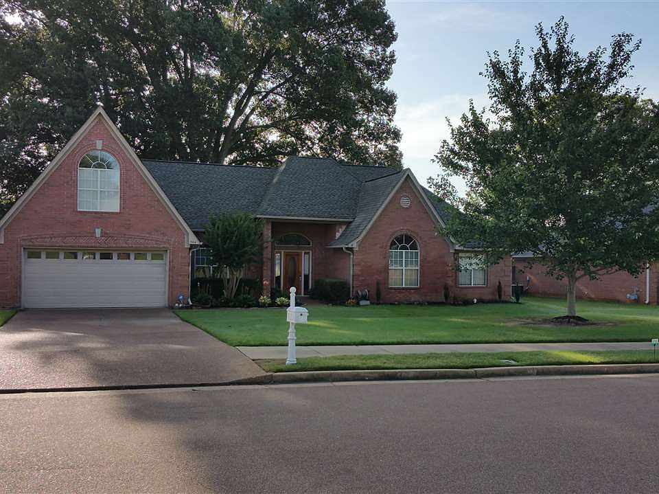 1st image of 304 Bradford Trail Cv