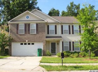 5135 Vanhoy Ln, Charlotte, NC 28269