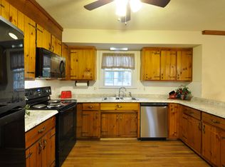 2224 Harpoon Dr, Stafford, VA 22554