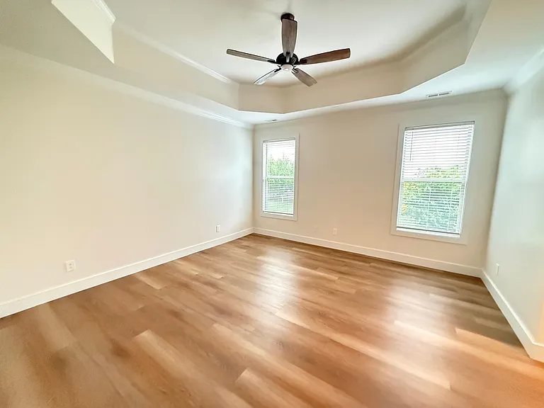 5707 Verducci Ln — Photo 17