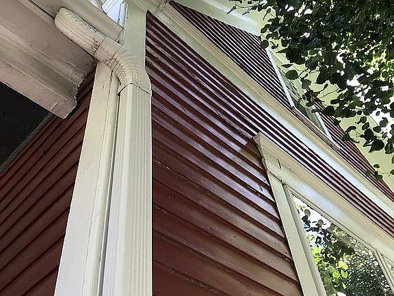 3rd image of 204 N Maple St