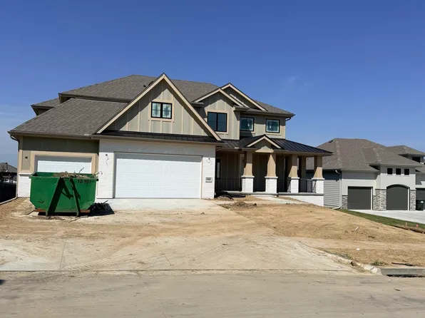 19060 Laquinta Cir, Omaha, NE 68136