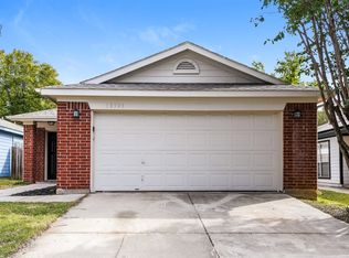 10509 Shadywood Dr, Fort Worth, TX 76140