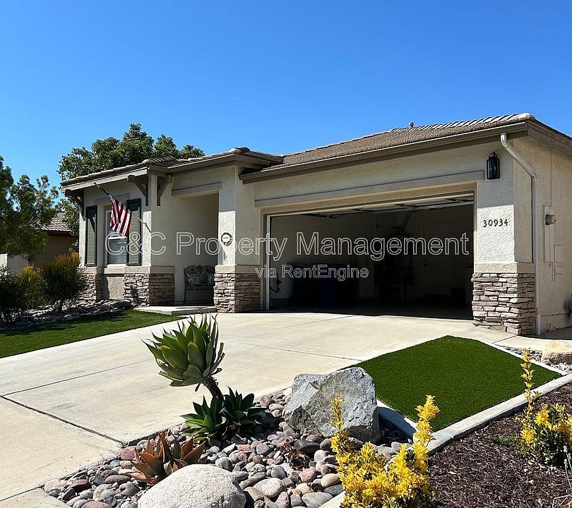 1st image of 30934 Crystalaire Dr