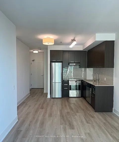 310 Tweedsmuir Ave #703 — Photo 8