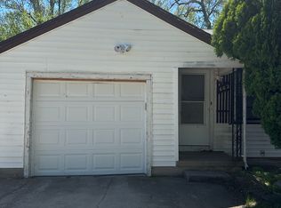 662 S Barlow St, Wichita, KS 67207