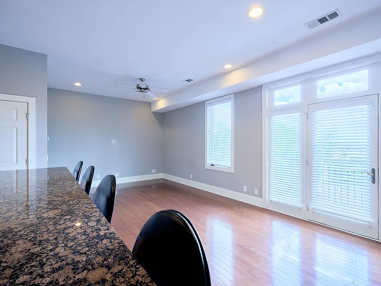 301 Augusta St #202 — Photo 7