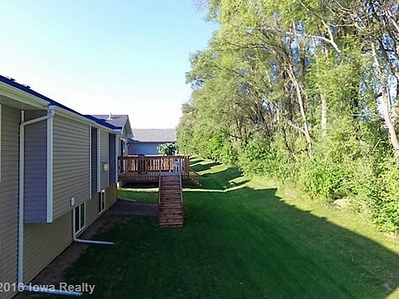 3rd image of 5801 Pine Ct