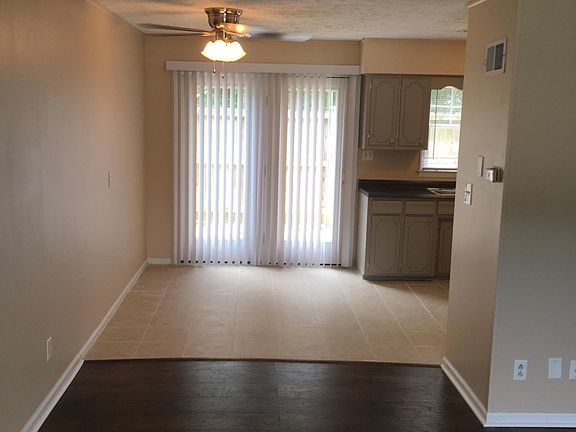 4th image of 244 Wayne Dr #2C