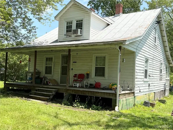 15618 Cross County Rd, Mineral, VA 23117