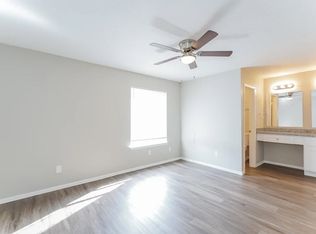 7003 Pickett Dr, Richmond, TX 77469