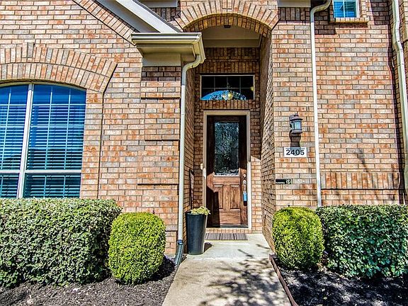 3rd image of 2405 Lakebend Dr