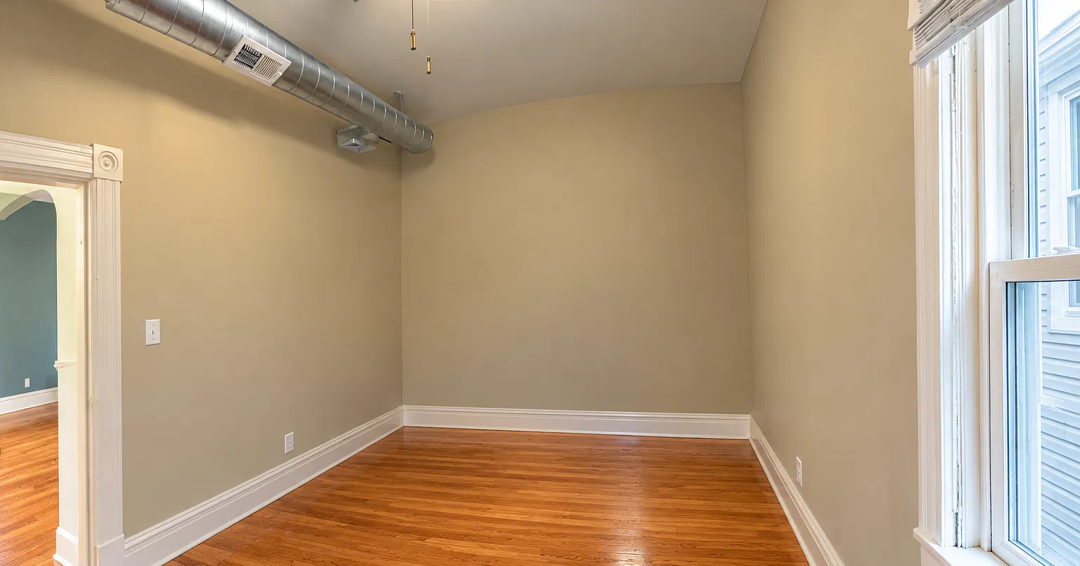 3 bed, 1425 sqft, $2,775 — Photo 3