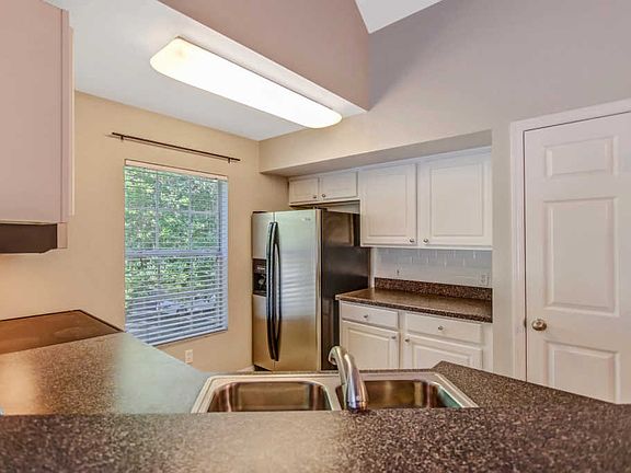 3rd image of 13703 N Richmond Park Dr #2306