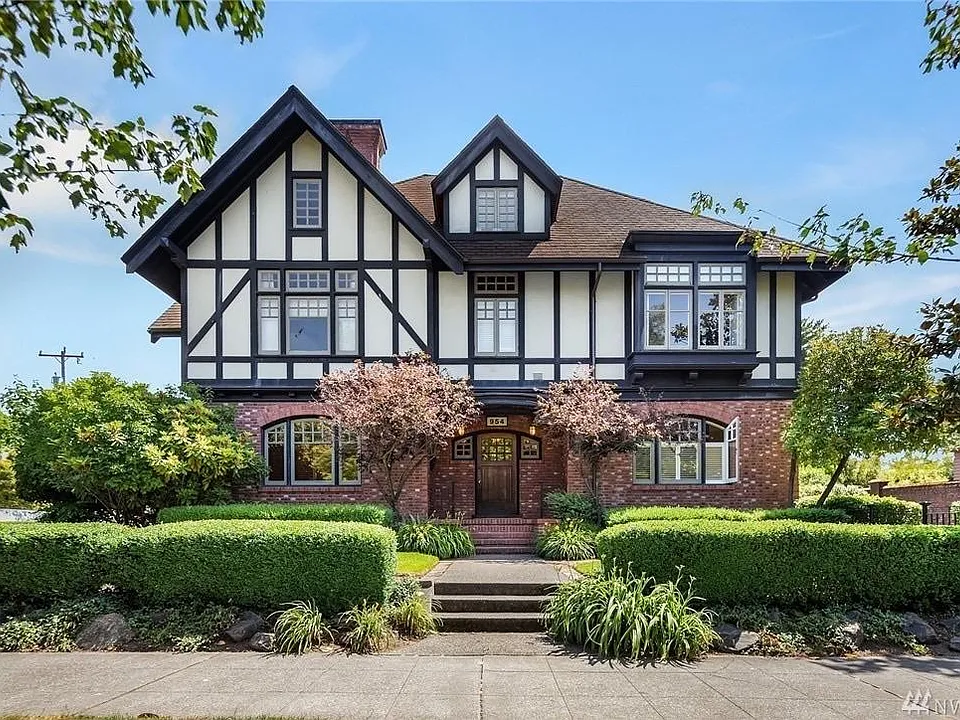 954 Broadway E #204