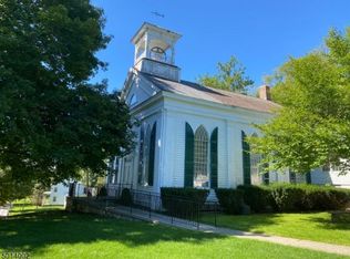 901 Main St, Newton, NJ 07860