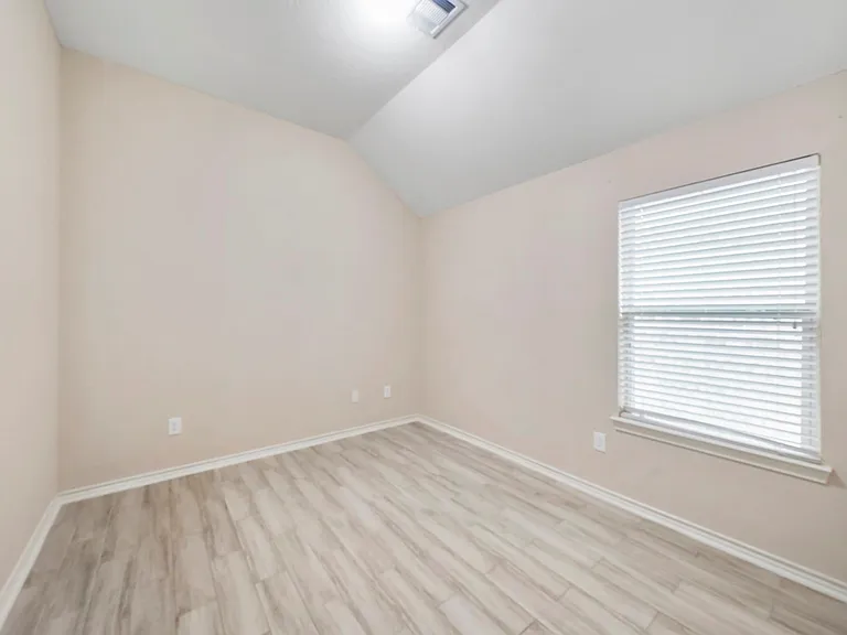 1519 Spencer Glen Ln — Photo 15