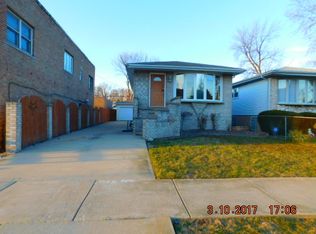 7020 W 75th St, Chicago, IL 60638