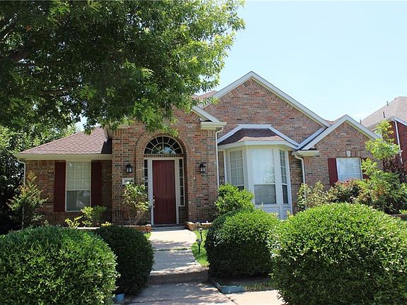 4th image of 3804 Gillespie Dr
